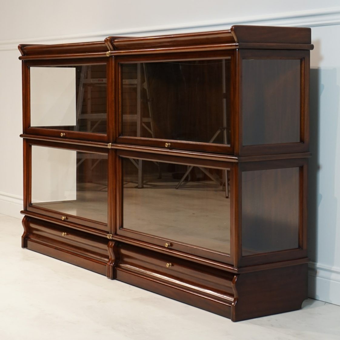 STUDIO GLOBE WERNICKE ® BOOKCASE