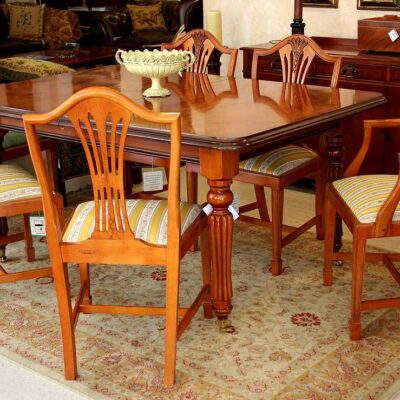 Victorian Traditional Handmade English Dining Table