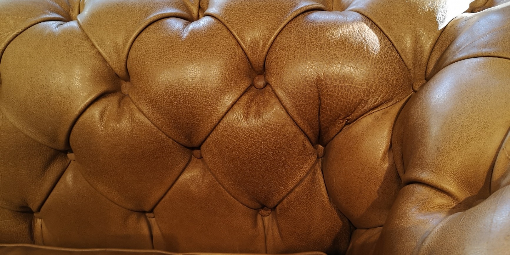 Kensington Maxi Chesterfield Sofa