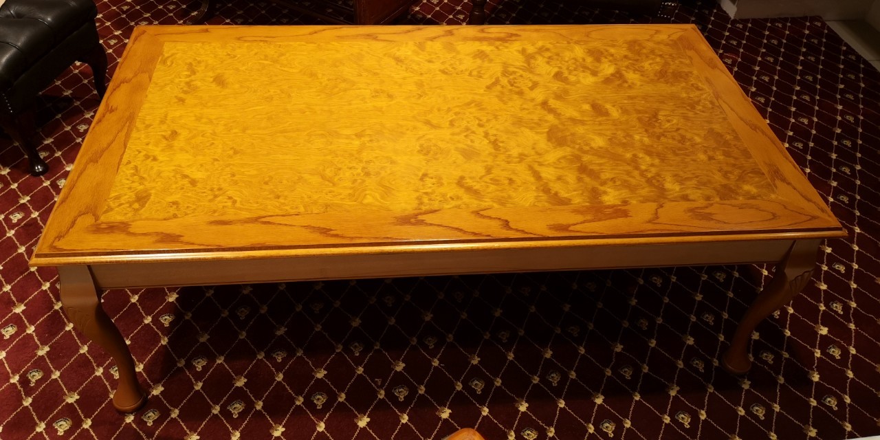 Queen Anne Handmade Traditional English Burr Top Coffee Table