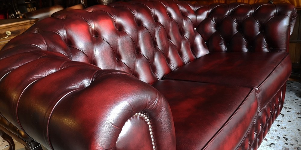 Highlander 2 seat Chesterfield English Leather Sofa