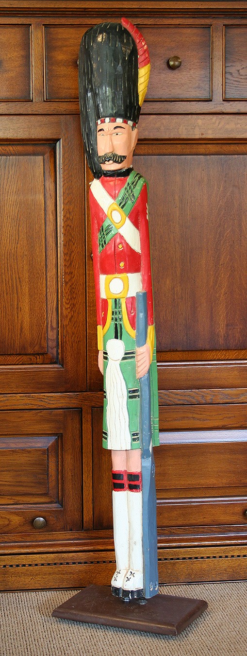 Highlander Black Watch Hand Carved Vintage Soldier