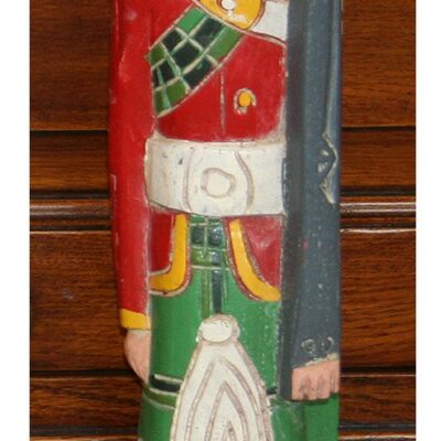 Highlander Black Watch Hand Carved Vintage Miniature Soldier with Sidearm