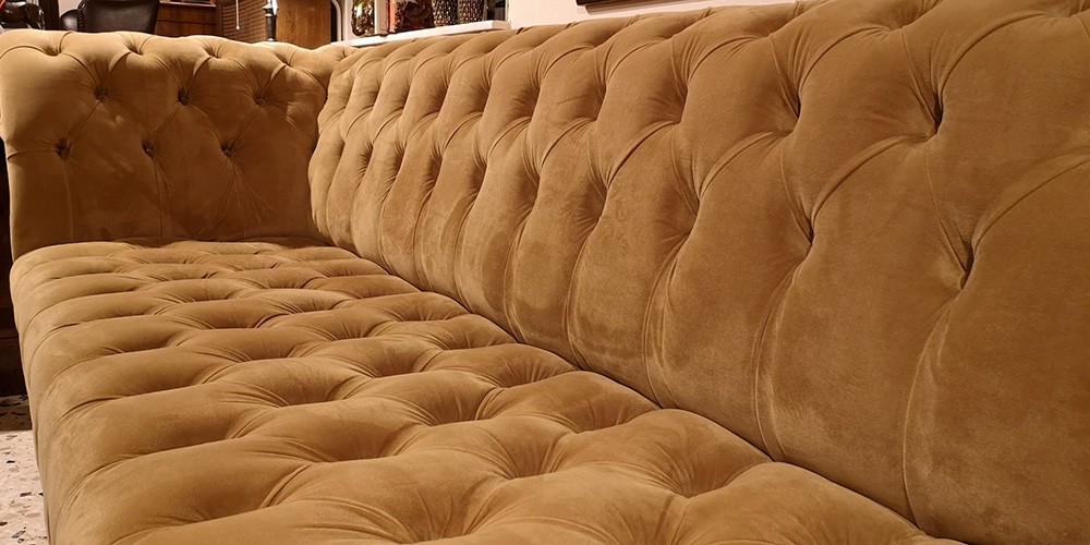 Belmont Large Velvet English Chesterfield