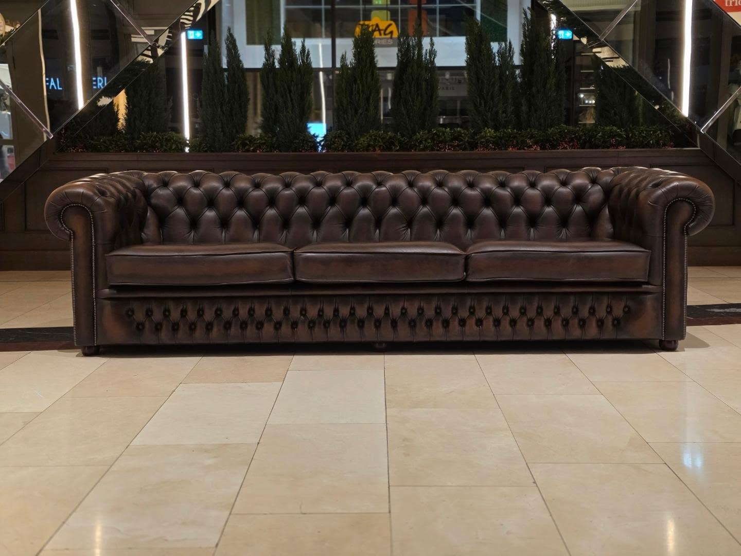 Buckingham 3 Seat Chesterfield Sofa - Image 2
