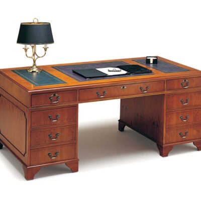 Traditional English Desks & Writing Tables