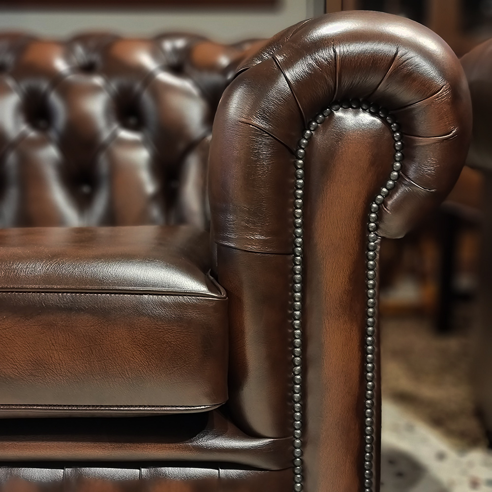 Buckingham 3 Seat Chesterfield Sofa - Image 7